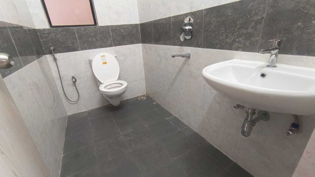 Unfurnished 3bhk in Kahilipara, Guwahati, Assam, India for Rent